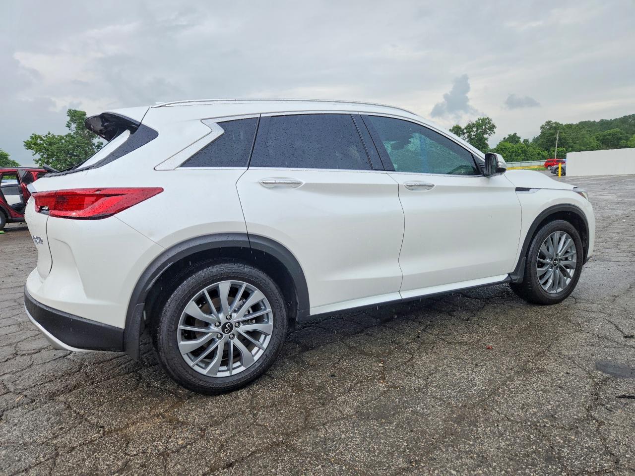 INFINITI Qx Luxe