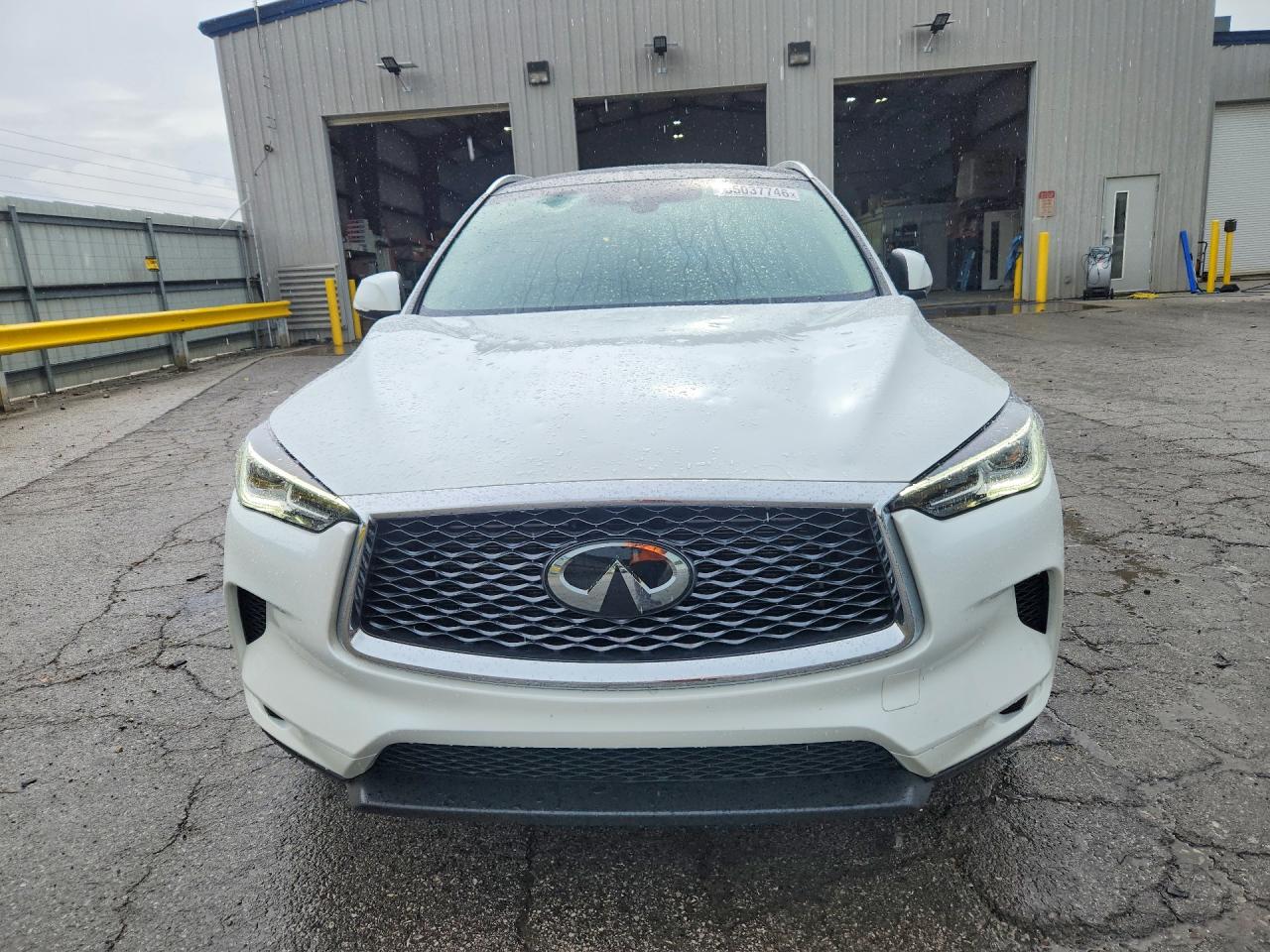 INFINITI Qx Luxe