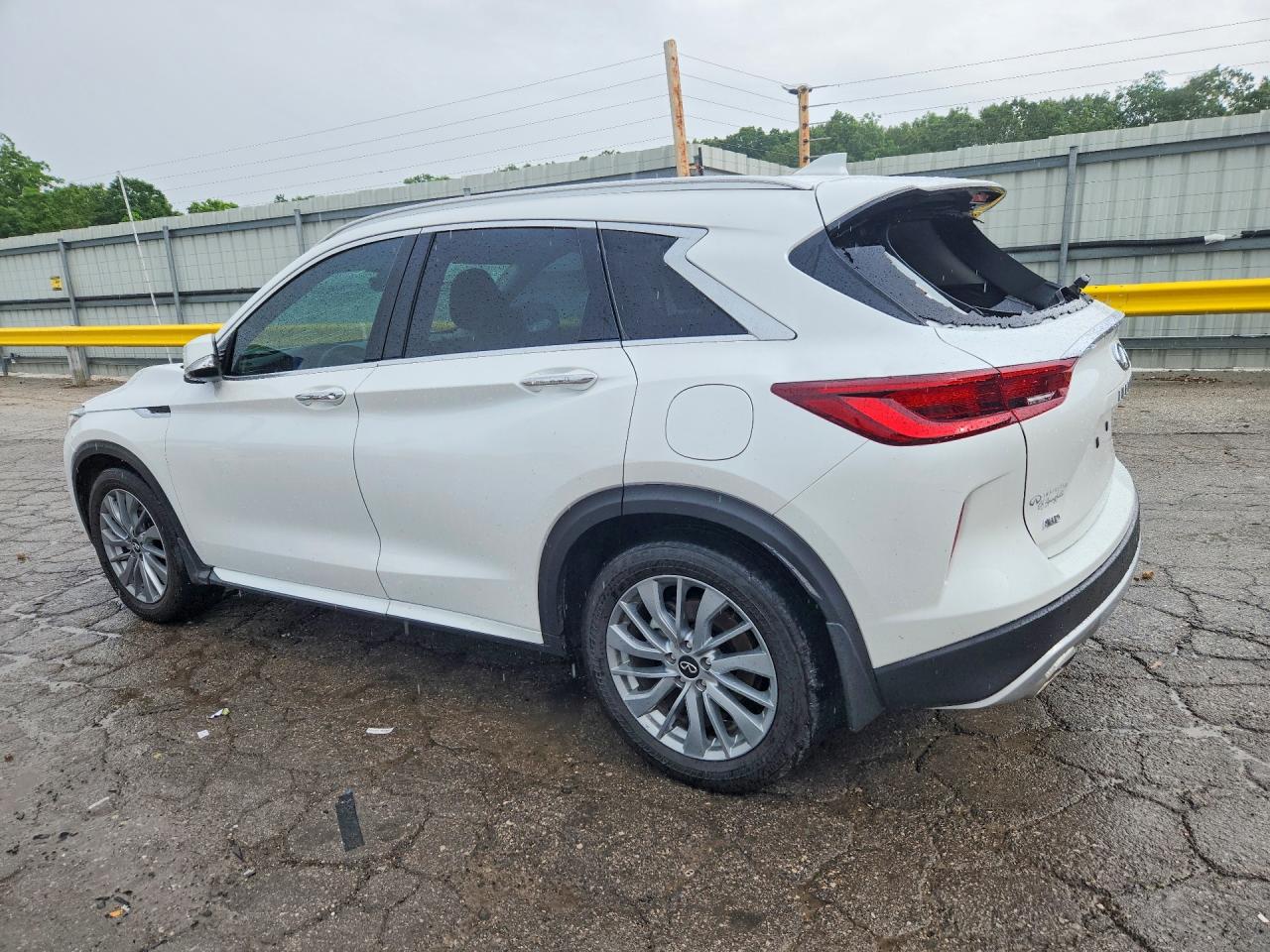 INFINITI Qx Luxe