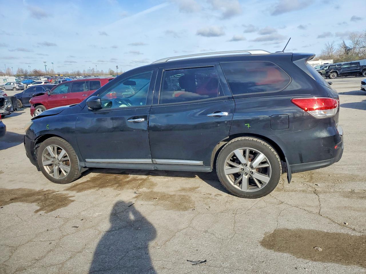 Nissan Pathfinder S