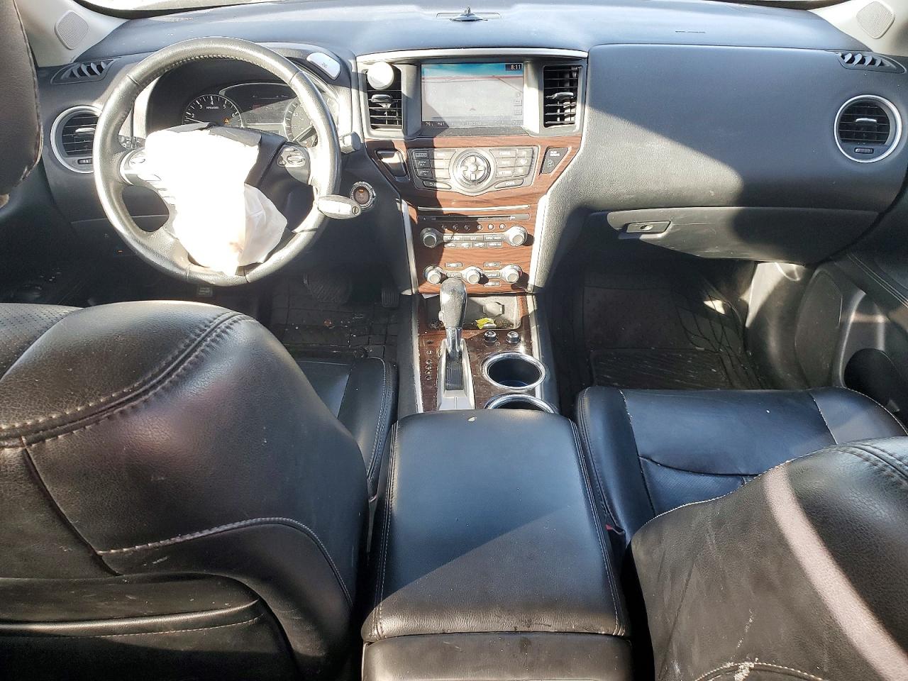 Nissan Pathfinder S