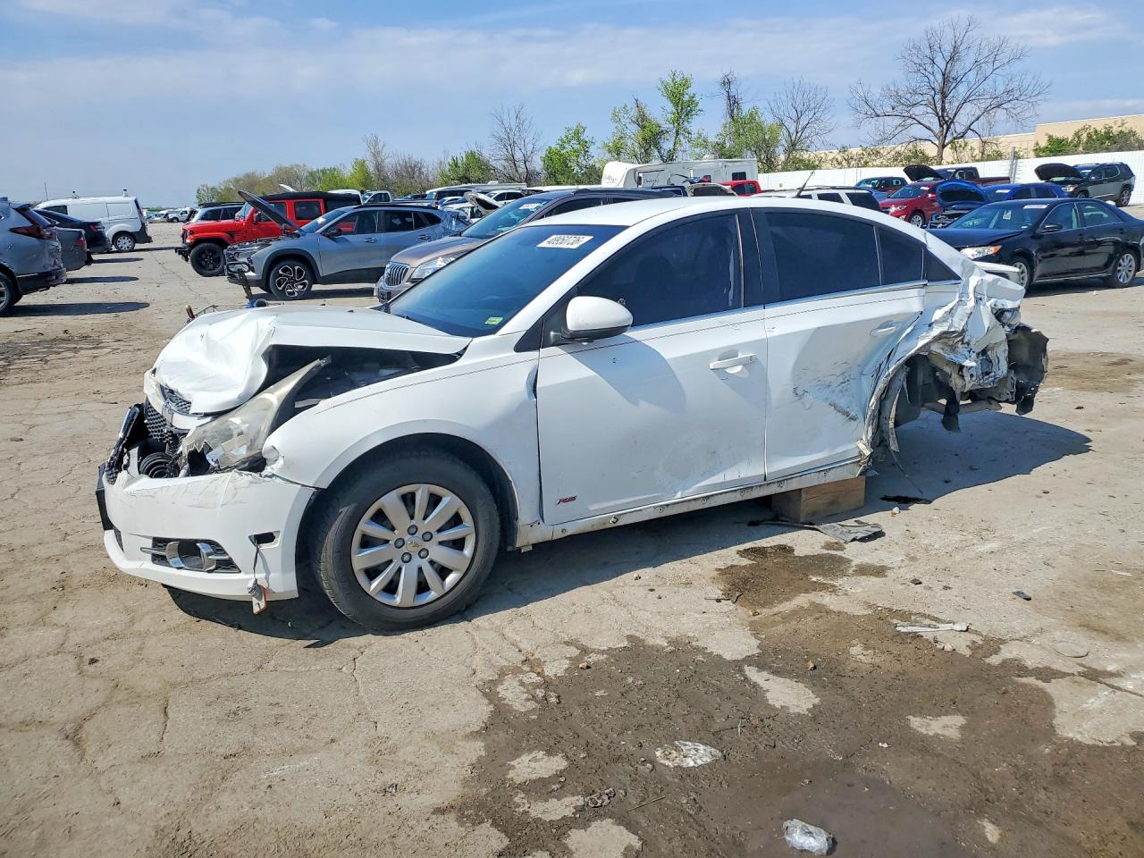 Salvage Chevrolet Cruze Image