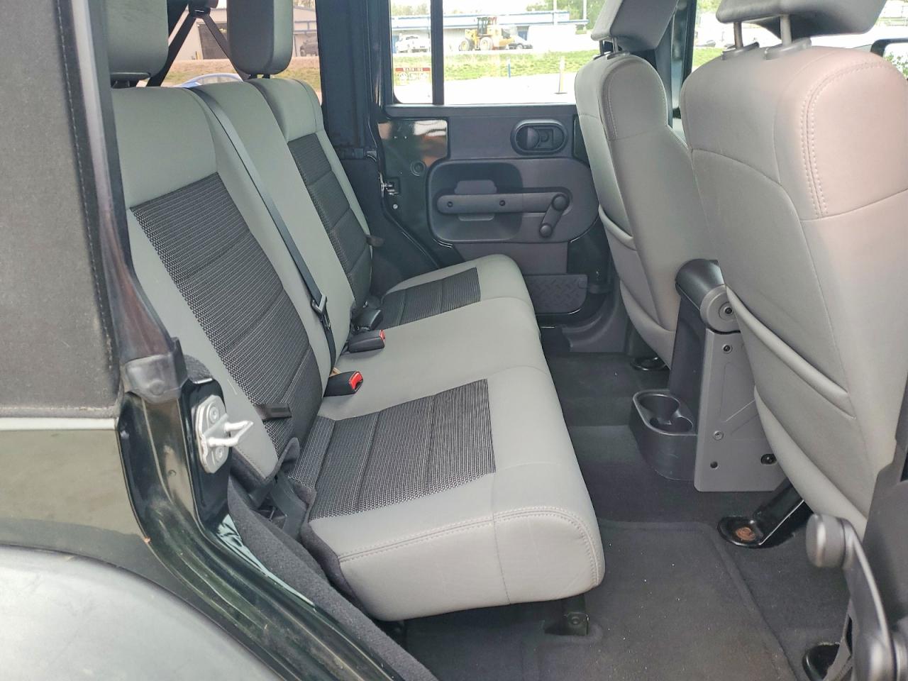 Jeep Wrangler Sport