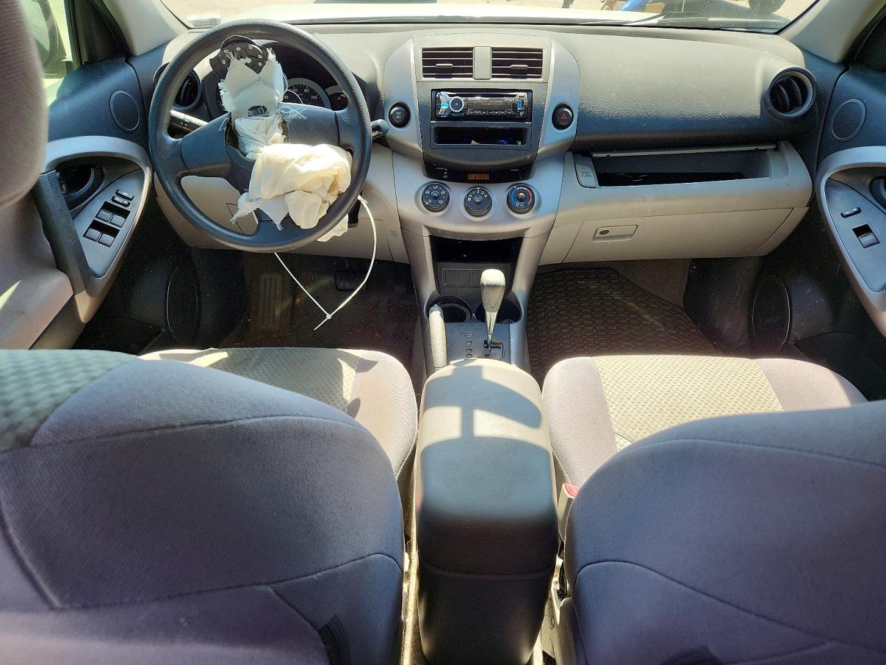 Toyota RAV4 Base
