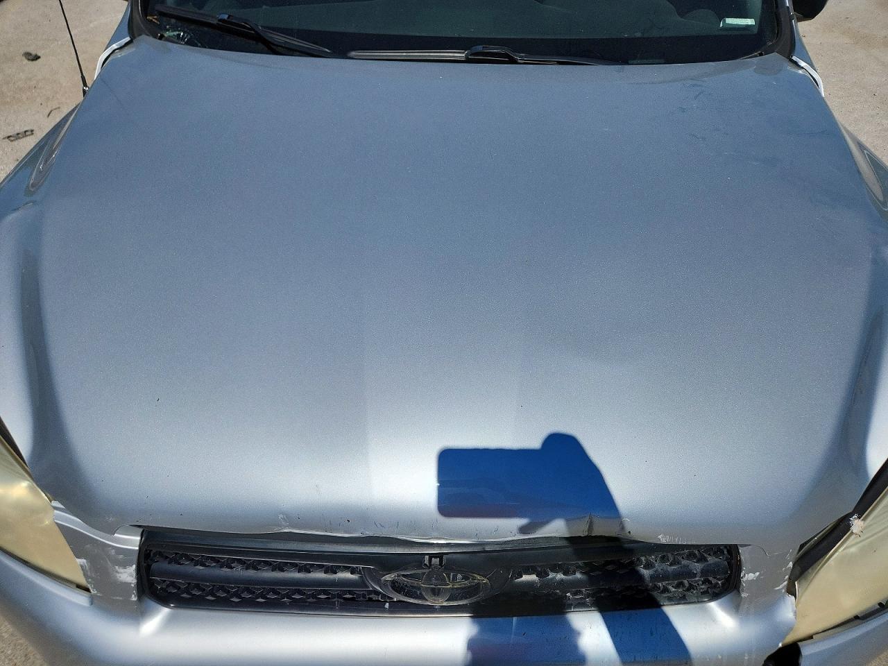 Toyota RAV4 Base
