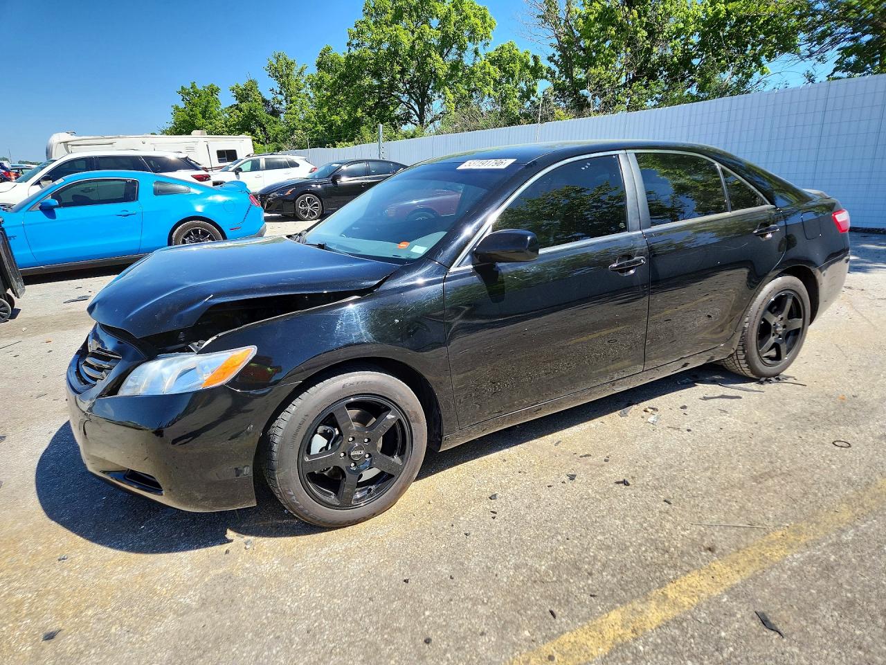 Salvage Toyota Camry Image