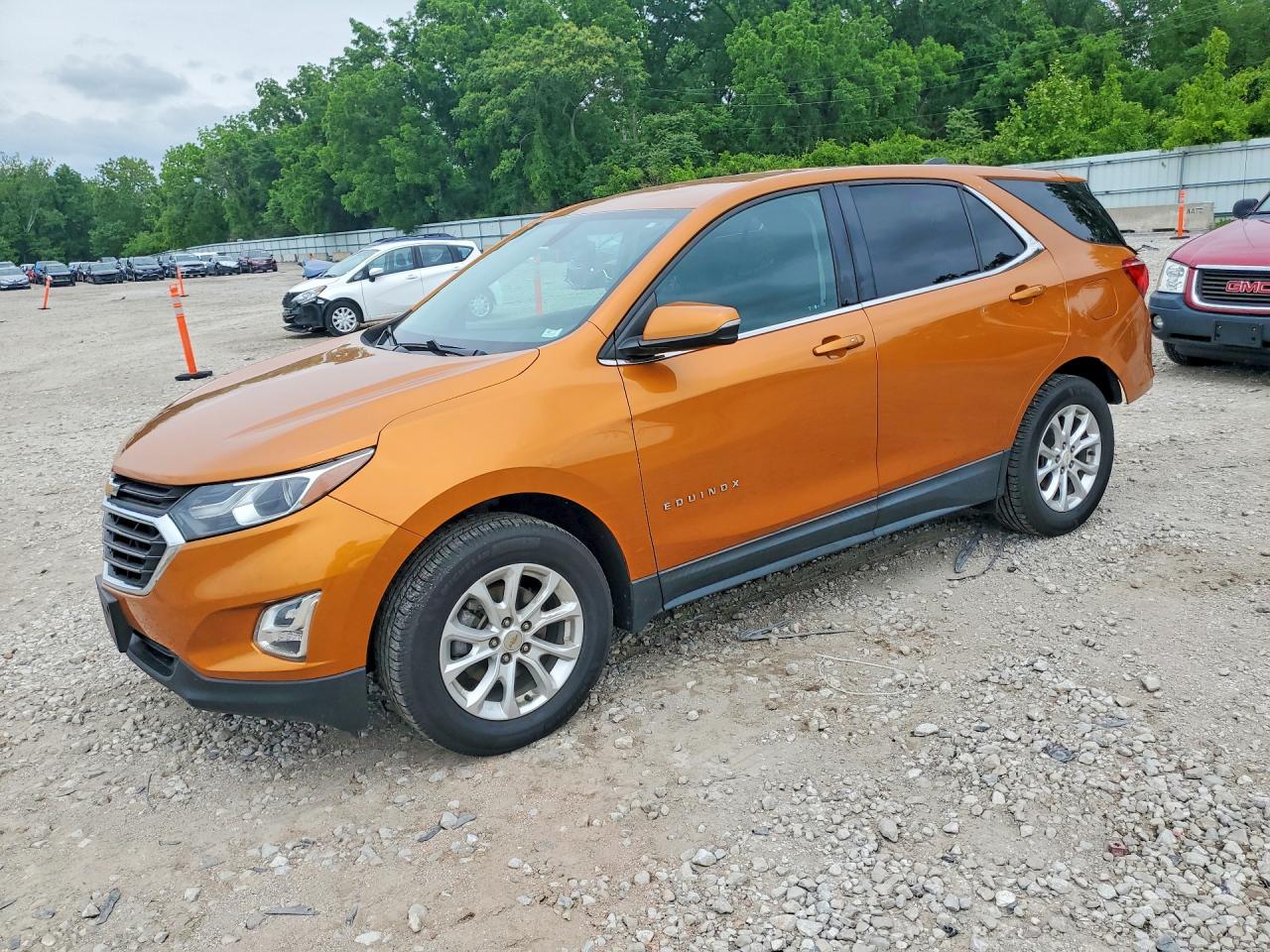 Salvage Chevrolet Equinox Image