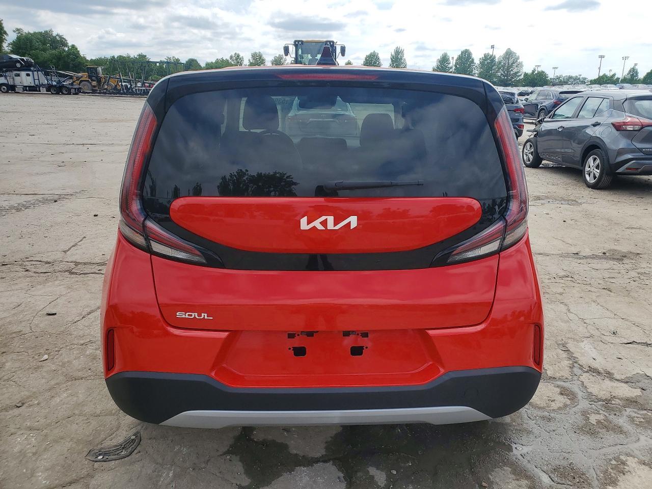 Kia Soul Lx