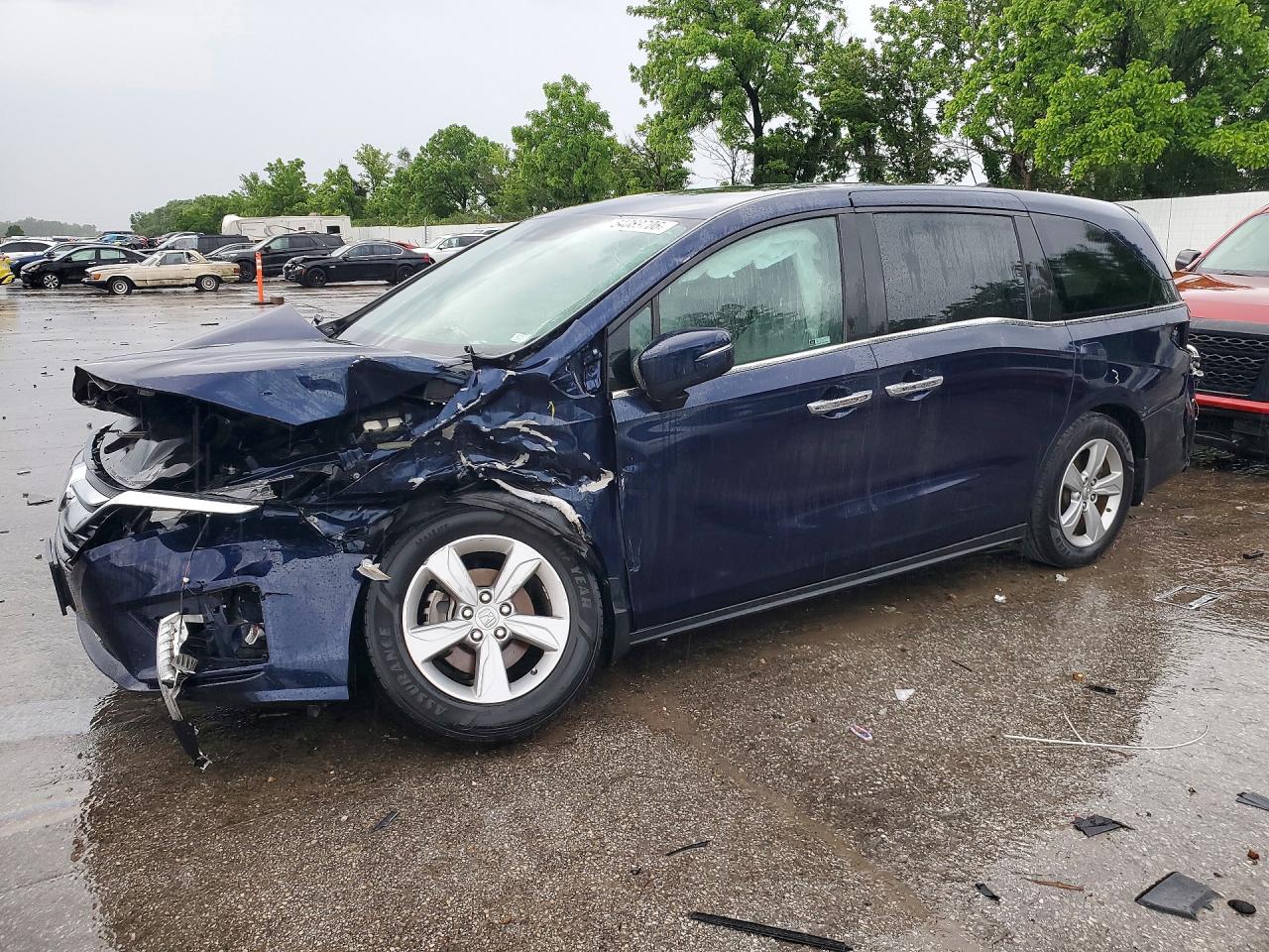 Salvage Honda Odyssey Image