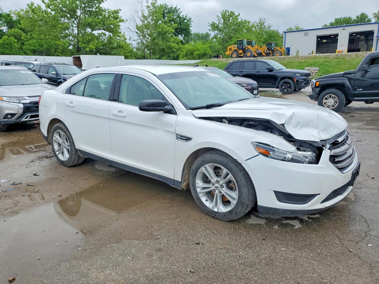Ford Taurus Se