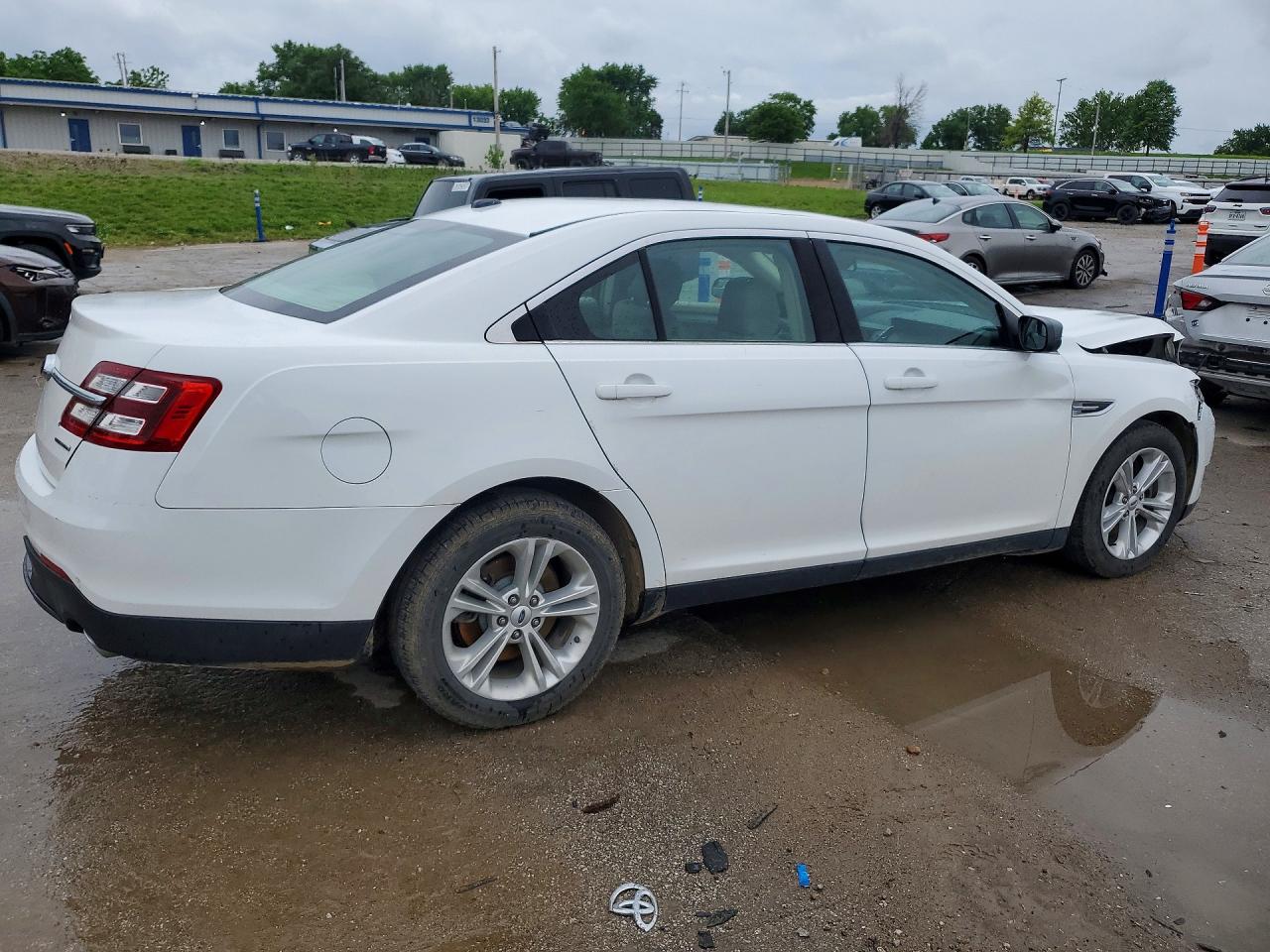 Ford Taurus Se