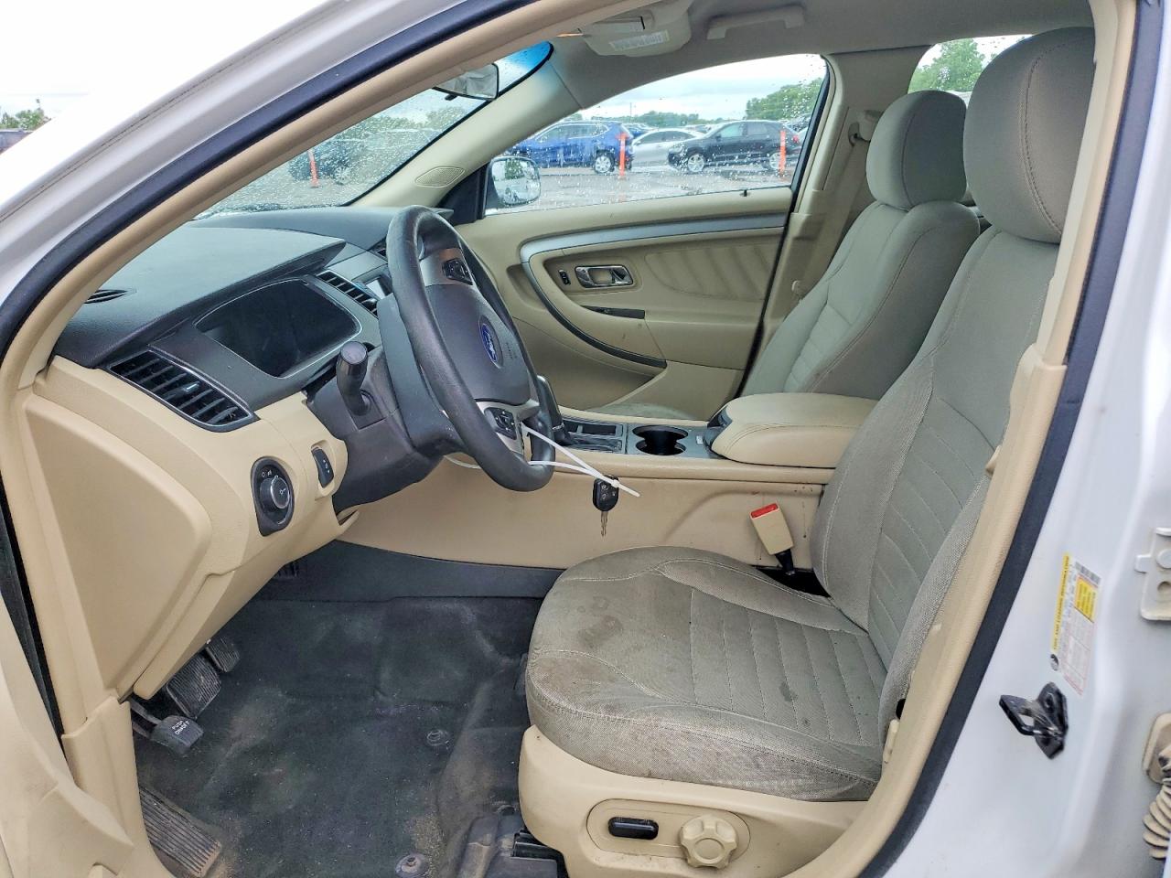Ford Taurus Se