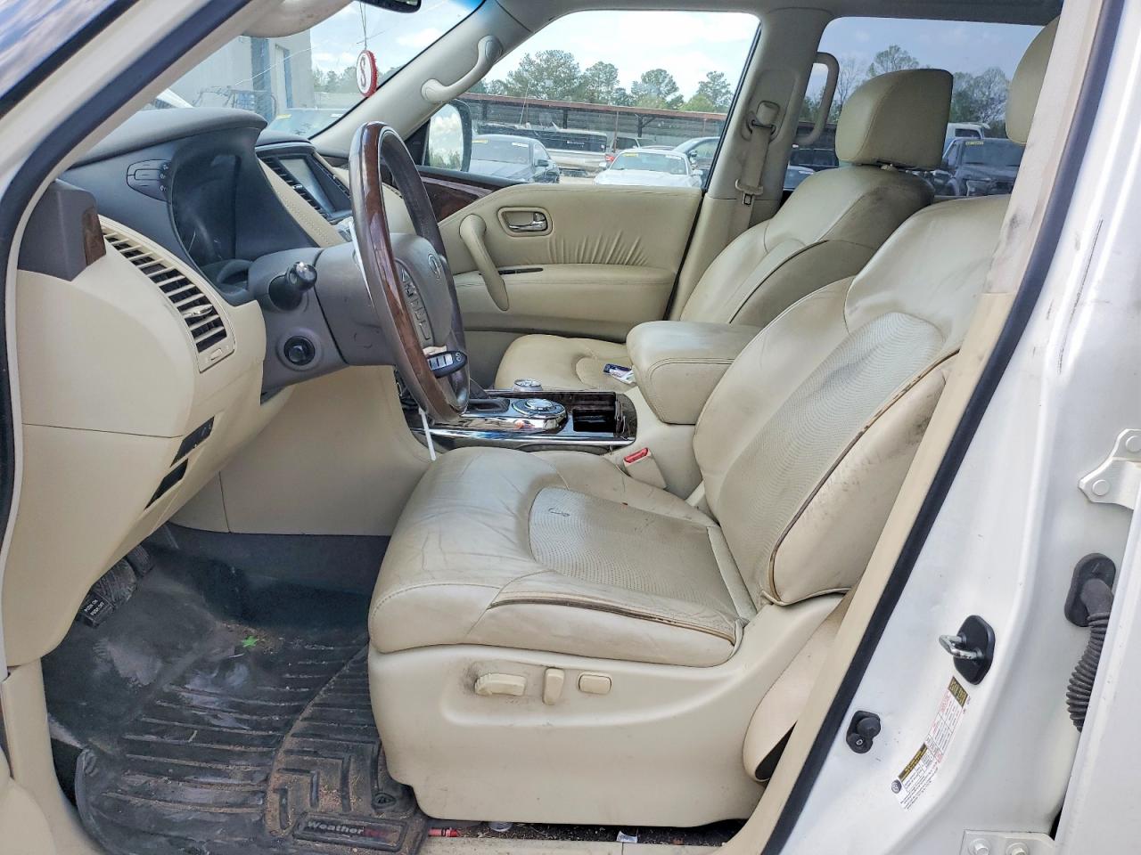 INFINITI Qx Base