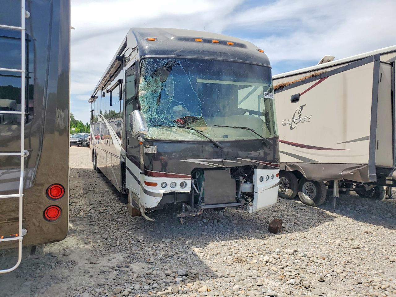 Salvage Spartan Cargo Motorhome Image