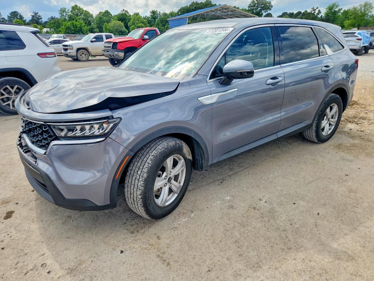 Salvage Kia Sorento Image