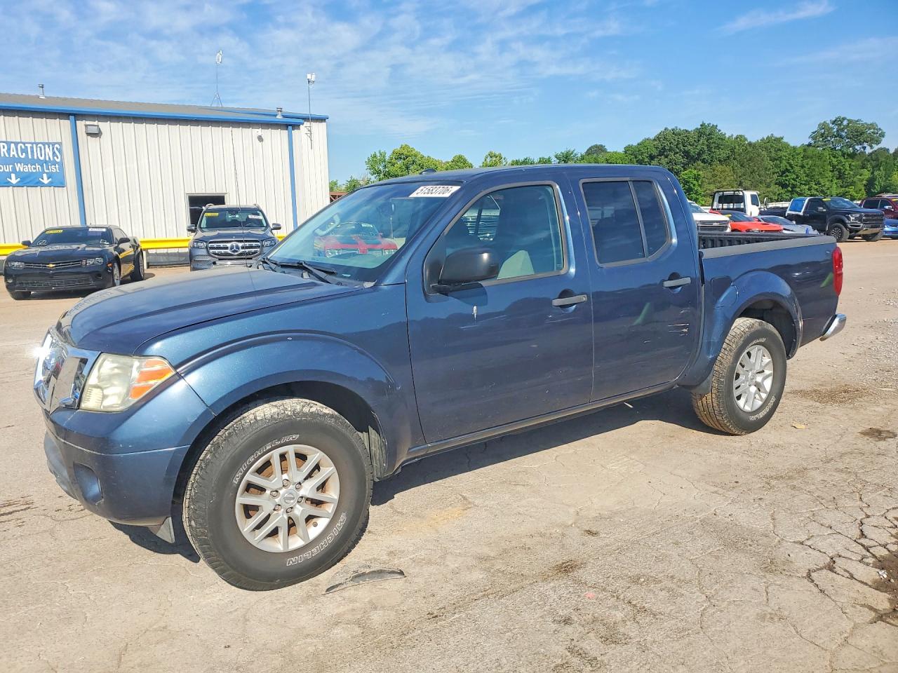 Salvage Nissan Frontier Image