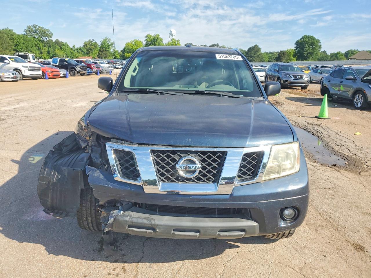 Nissan Frontier S