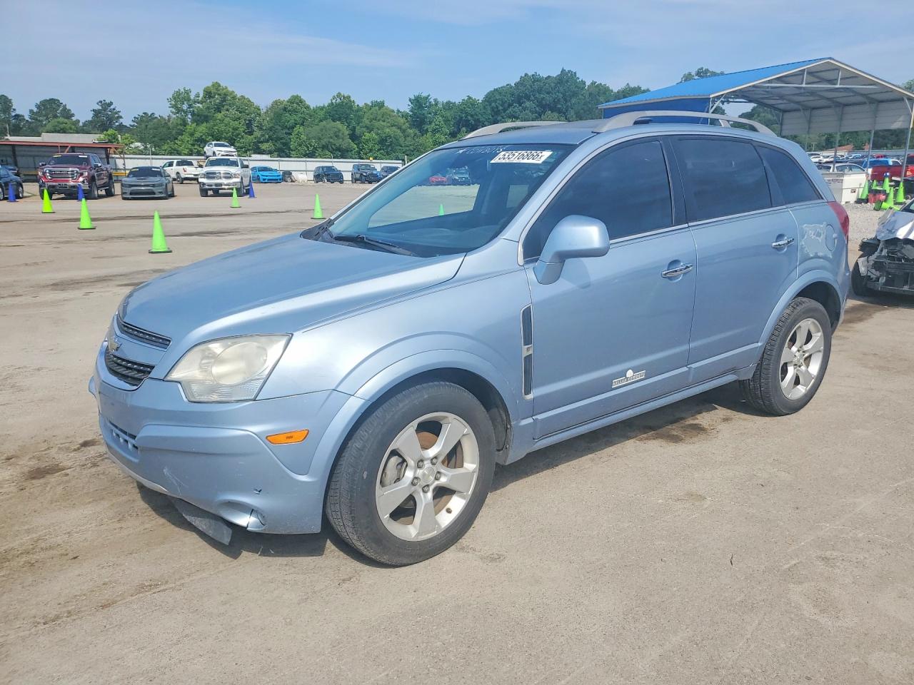 Salvage Chevrolet Captiva Image