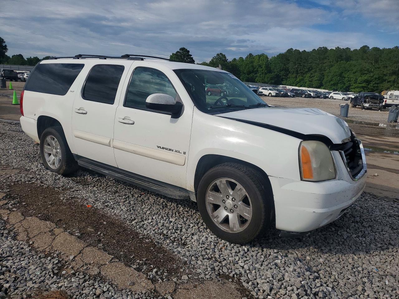 GMC Yukon C1500 Slt