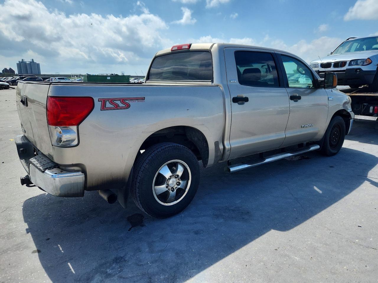 Toyota Tundra Sr5