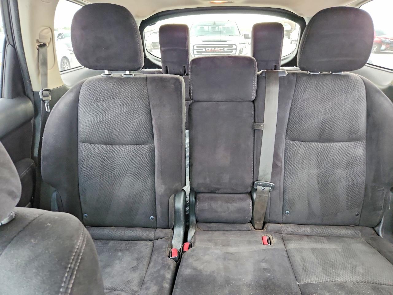 Nissan Pathfinder S