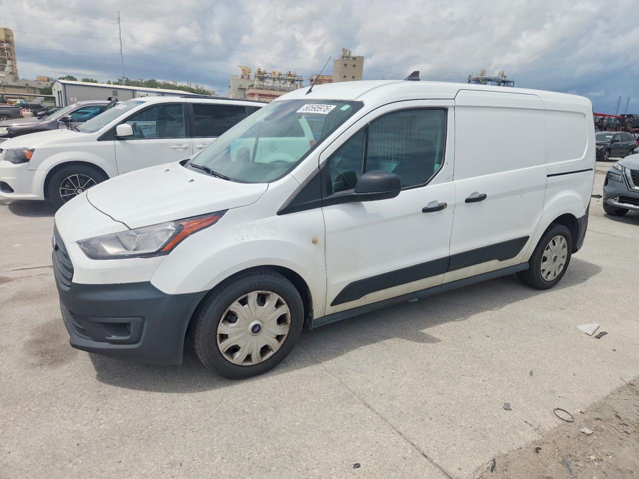 Salvage Ford Transit Image