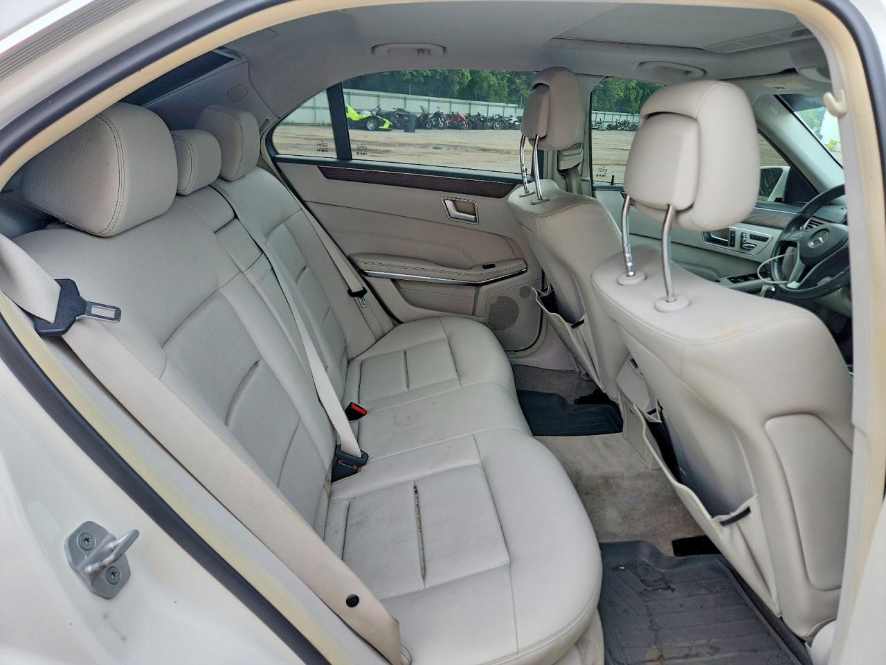 Mercedes-Benz E-Class 250 Bluetec