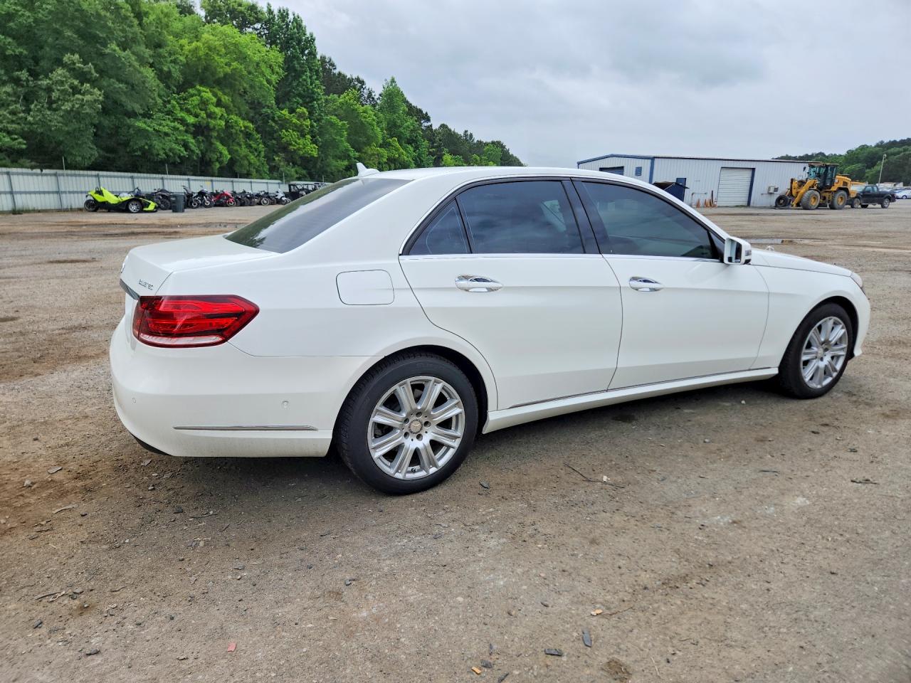 Mercedes-Benz E-Class 250 Bluetec