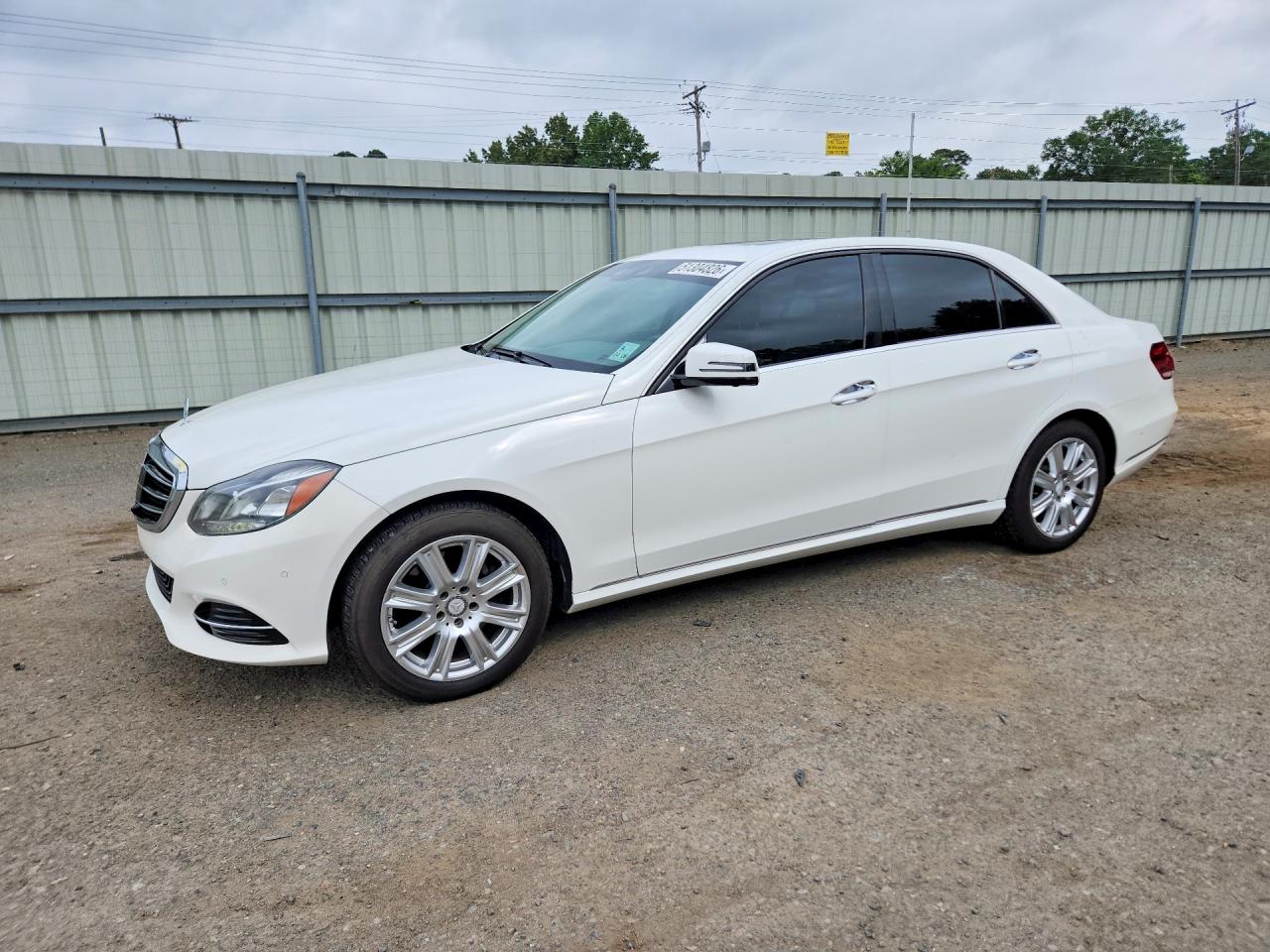 Salvage Mercedes-Benz E-Class Image