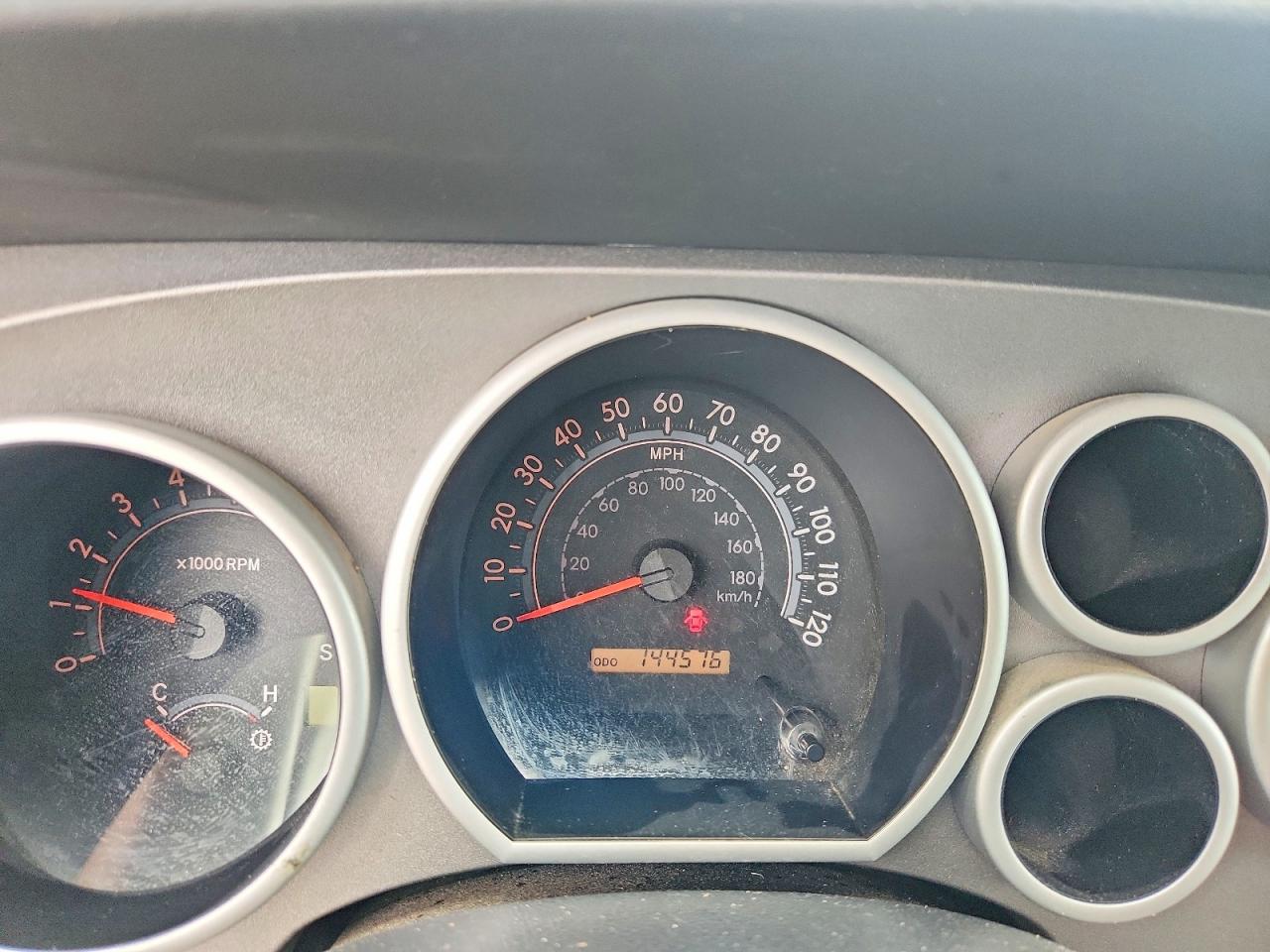 Toyota Tundra Crewmax Sr5