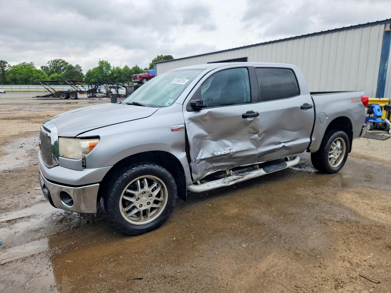 Salvage Toyota Tundra Image
