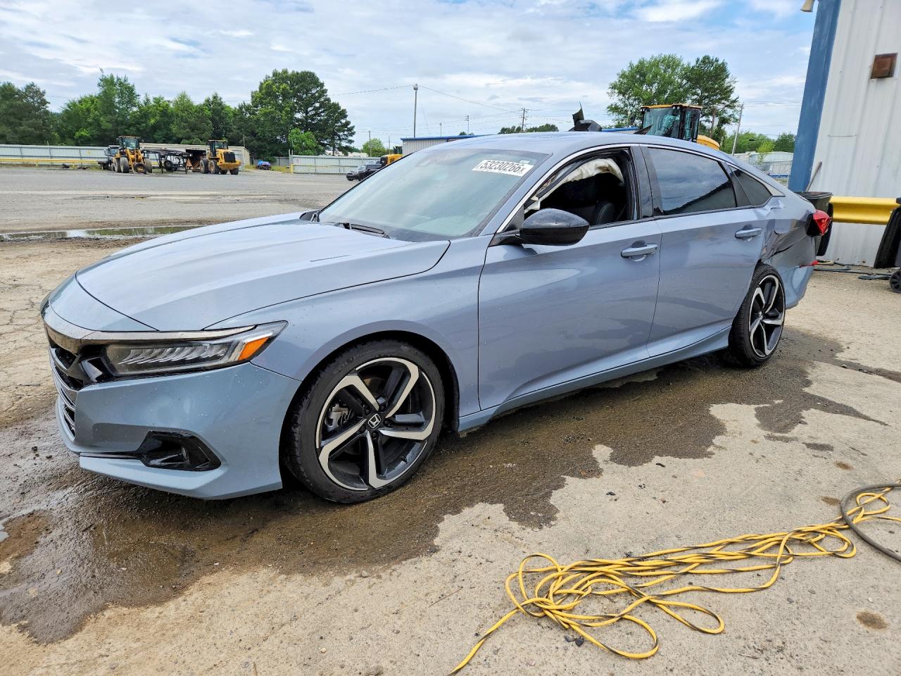 Salvage Honda Accord Image