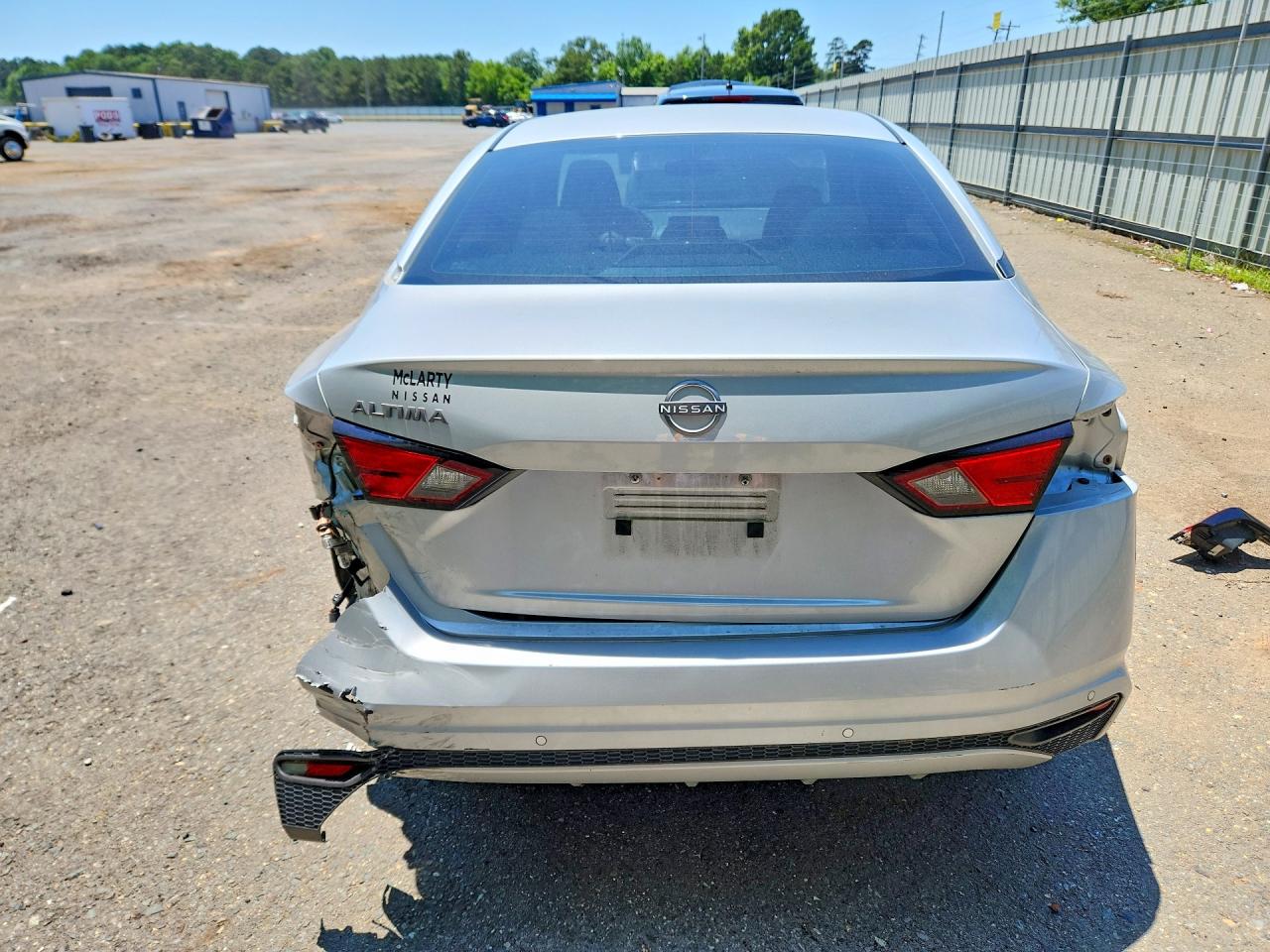 Nissan Altima S