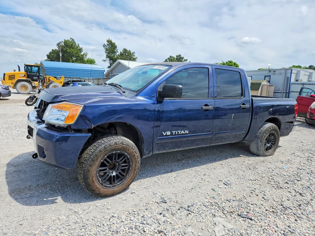 Salvage Nissan Titan Image
