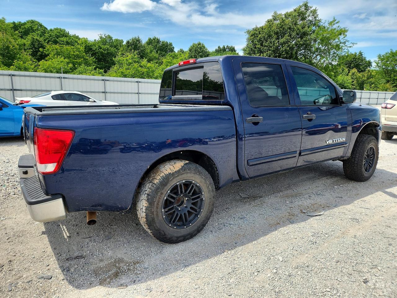 Nissan Titan Se