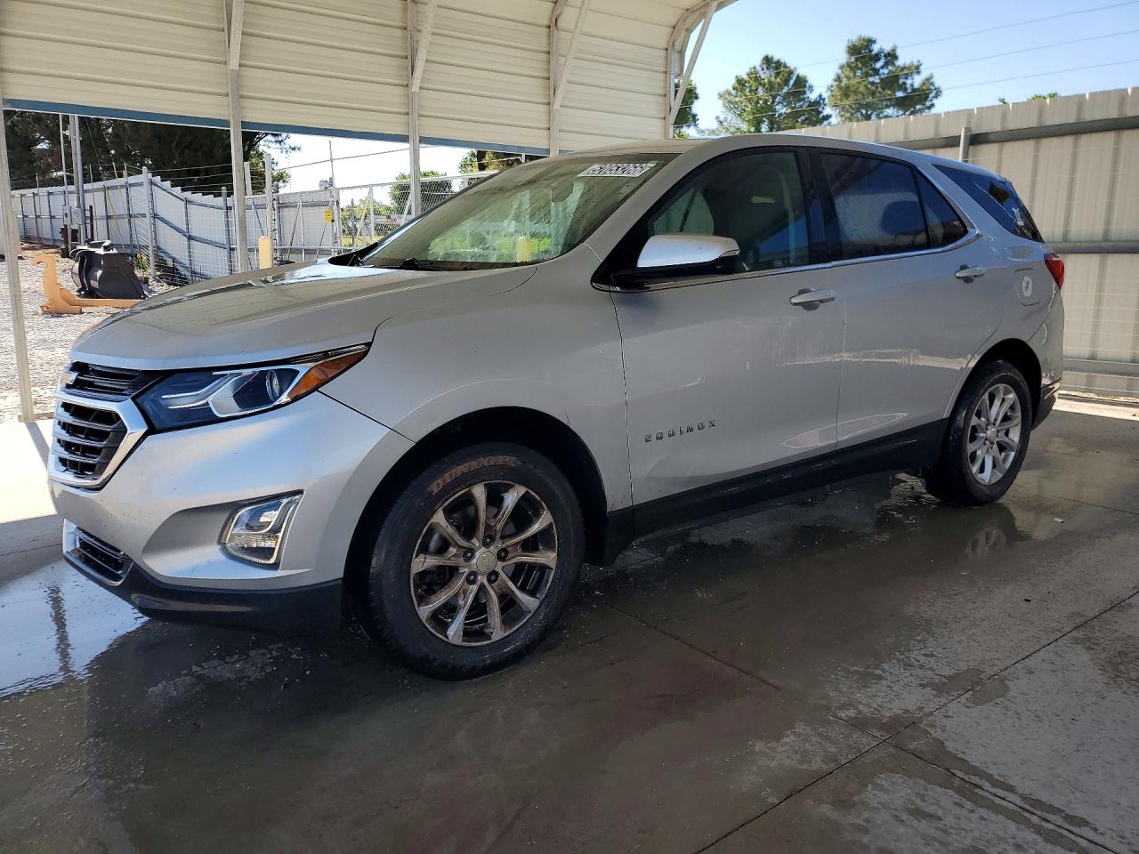 Salvage Chevrolet Equinox Image