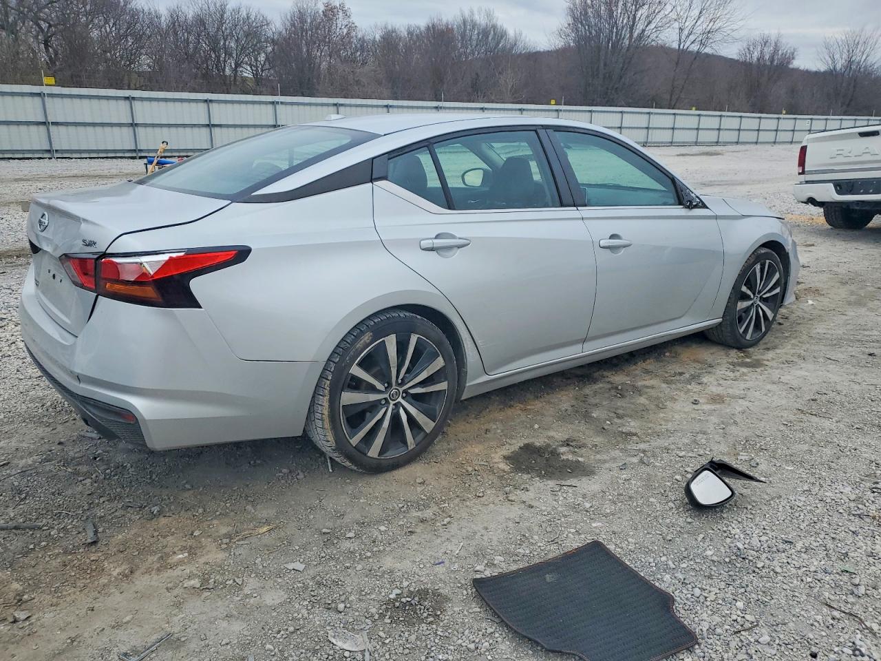 Nissan Altima Sr