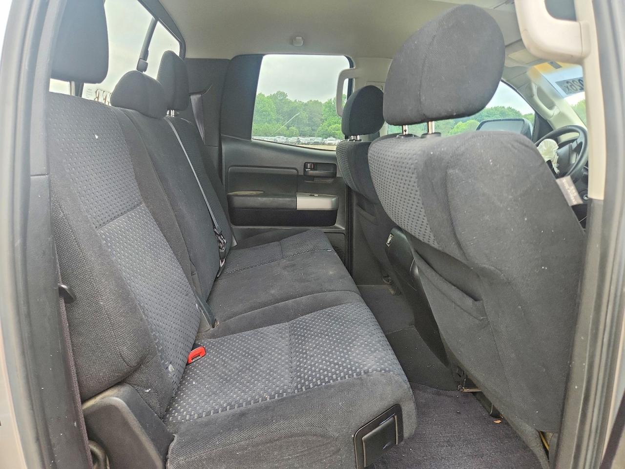 Toyota Tundra Double Cab Sr5