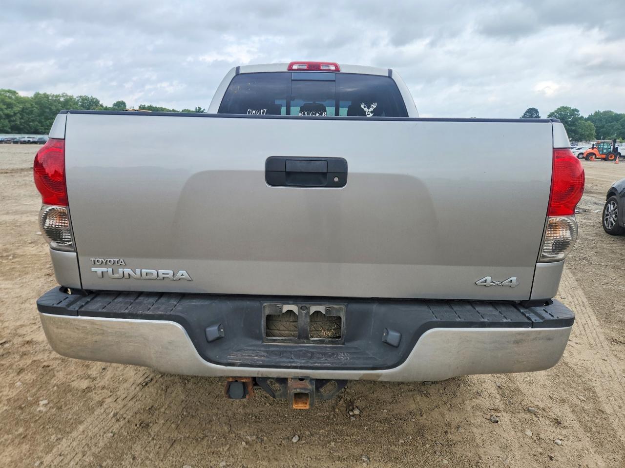 Toyota Tundra Double Cab Sr5