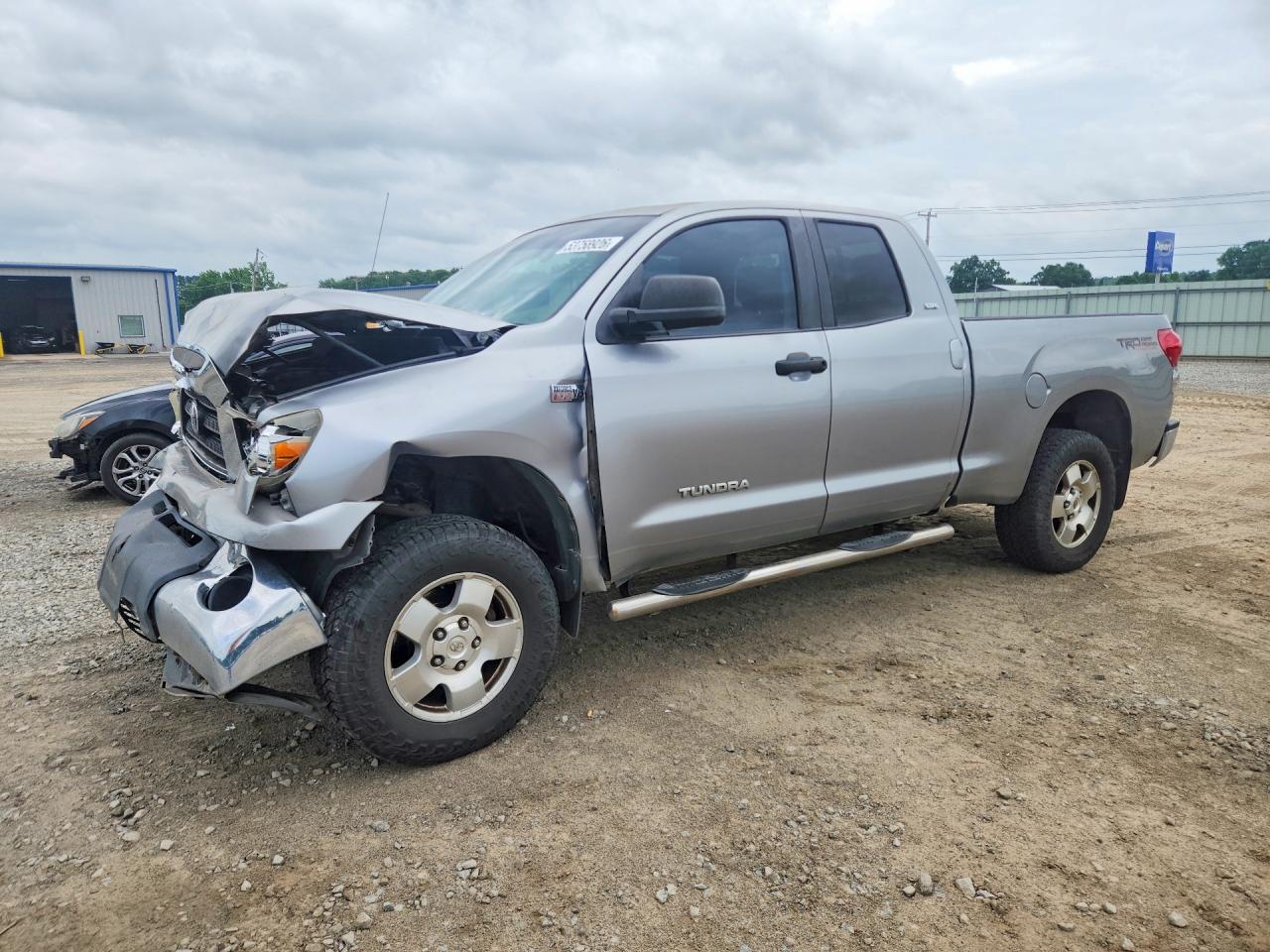 Salvage Toyota Tundra Image