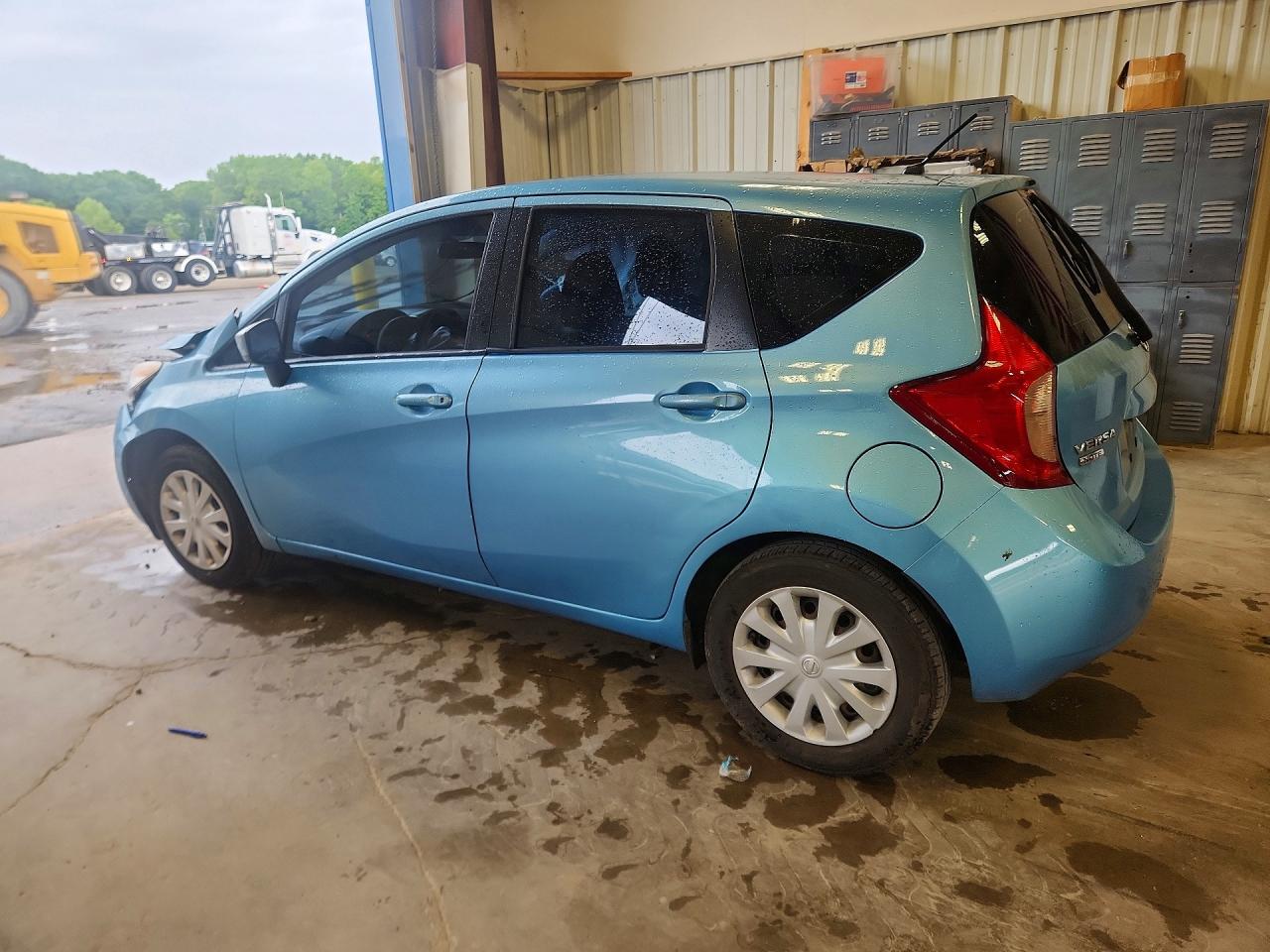 Nissan Versa S Plus