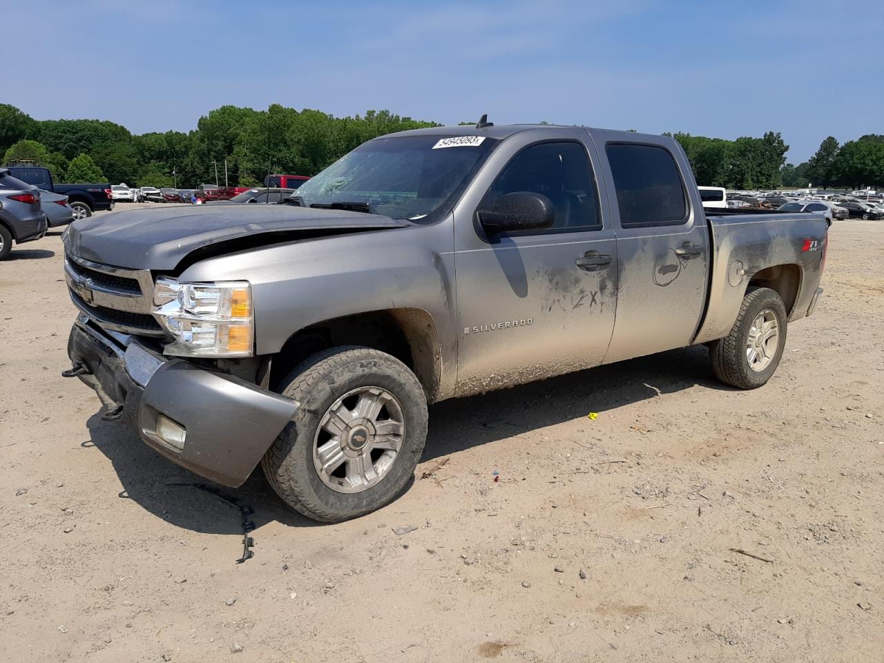 Salvage Chevrolet Silverado Image