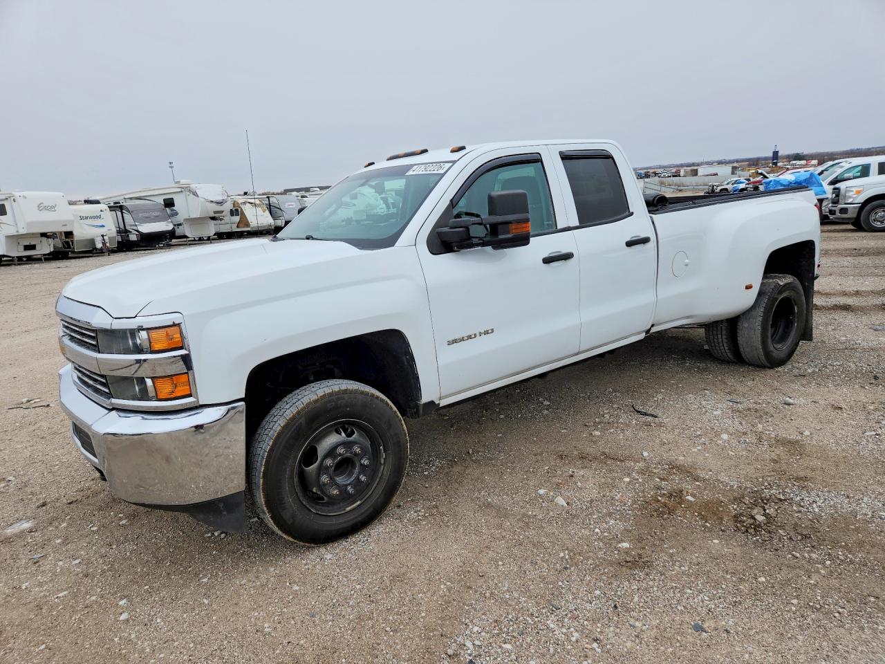 Salvage Chevrolet Silverado Image