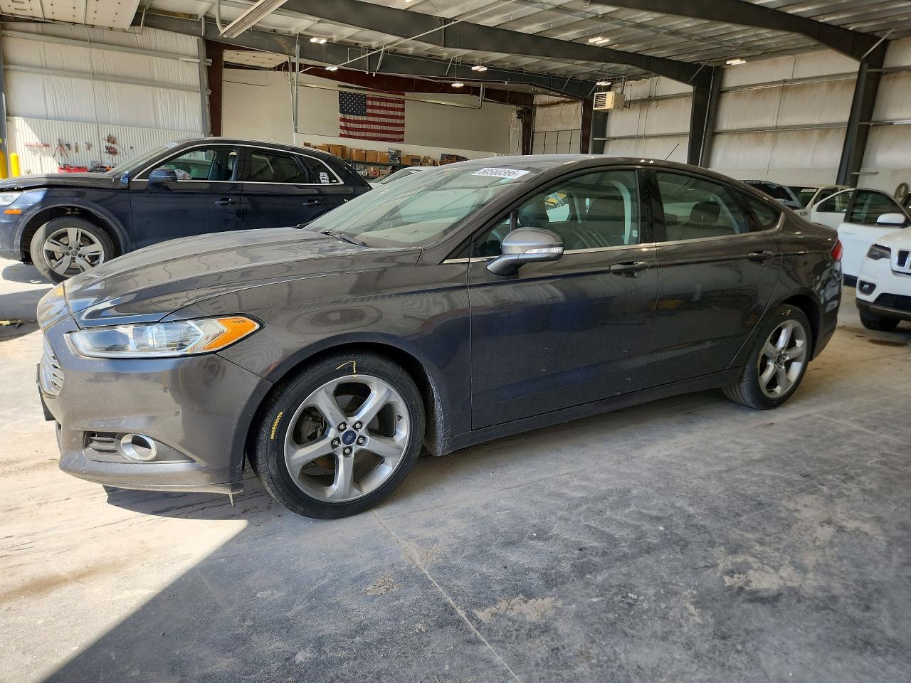 Salvage Ford Fusion Image