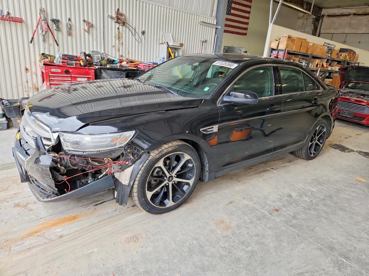 Salvage Ford Taurus Image