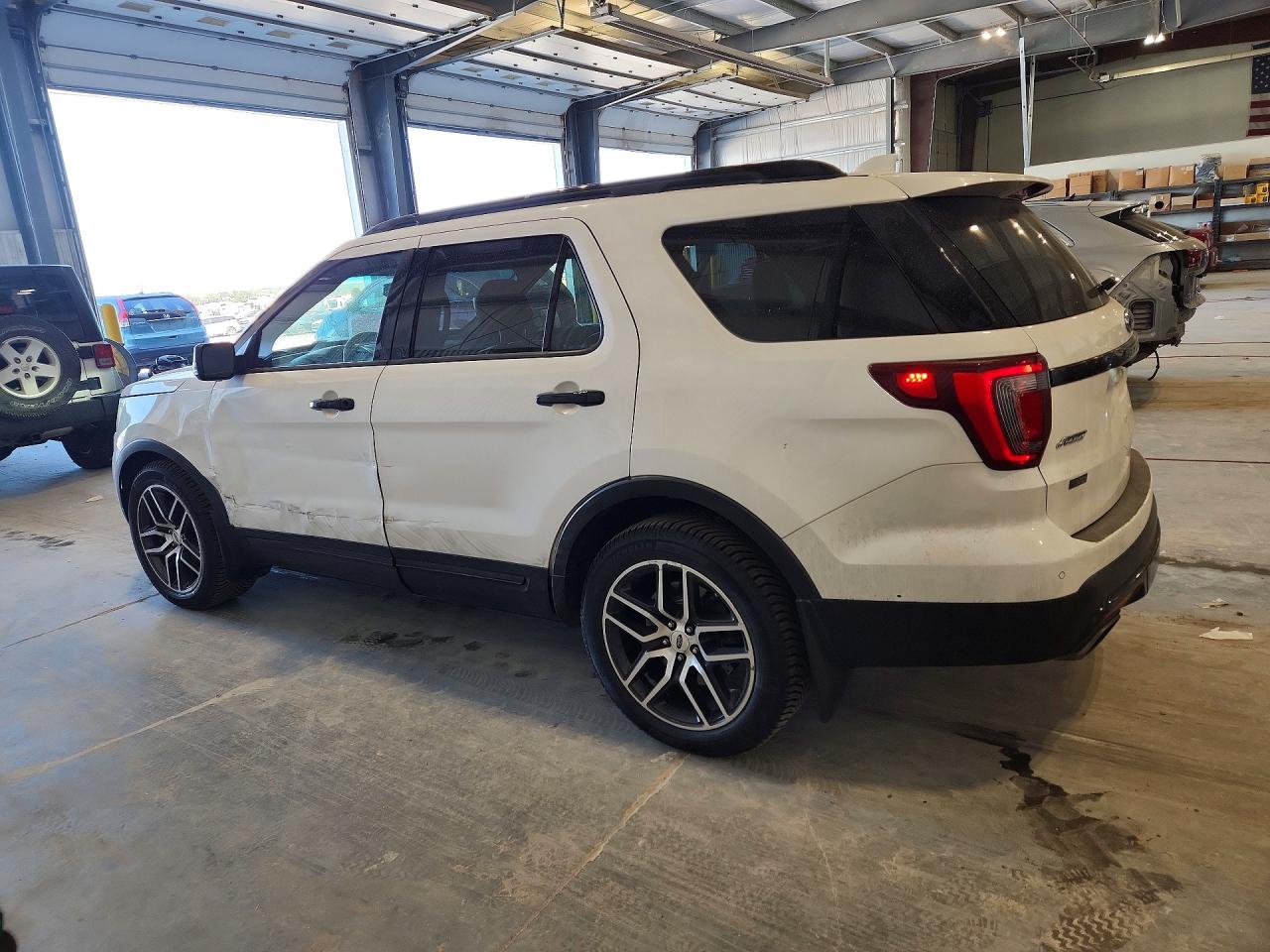 Ford Explorer Sport