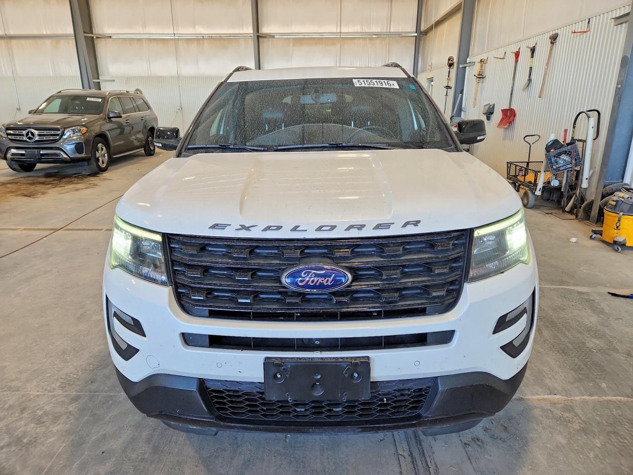 Ford Explorer Sport