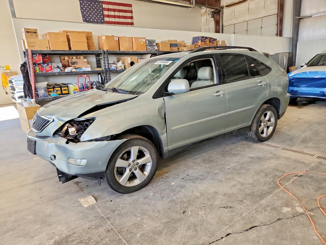 Salvage Lexus RX Image