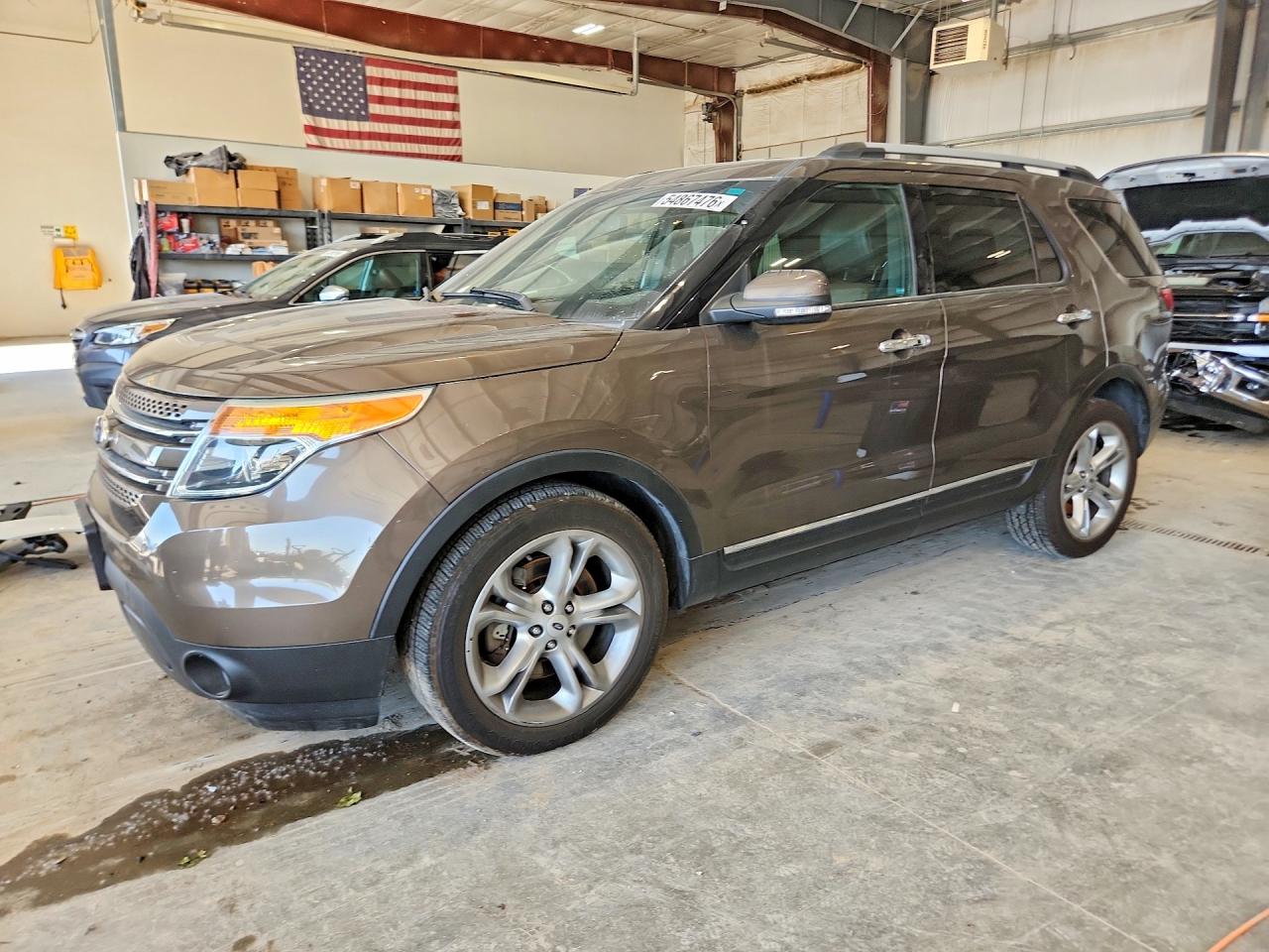 Salvage Ford Explorer Image