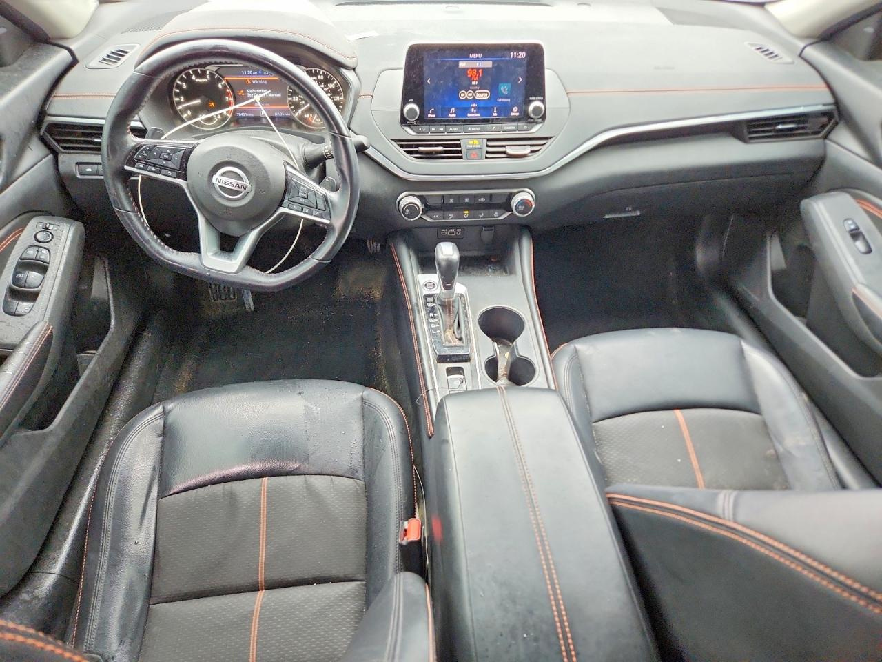 Nissan Altima
